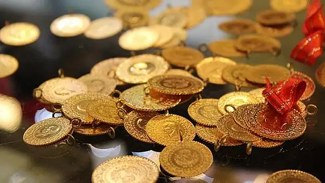 Altın fiyatlarında ibre aşağı döndü! 4 Nisan Perşembe altın fiyatları

