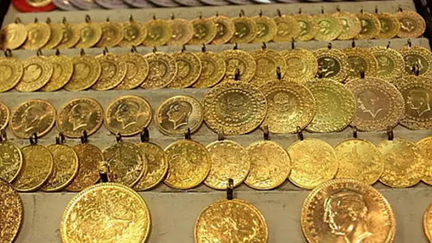 Altın fiyatlarında tam gaz yükseliş! 4 Temmuz gram altın 1615 lirayı aştı, çeyrek altın kaç TL?
