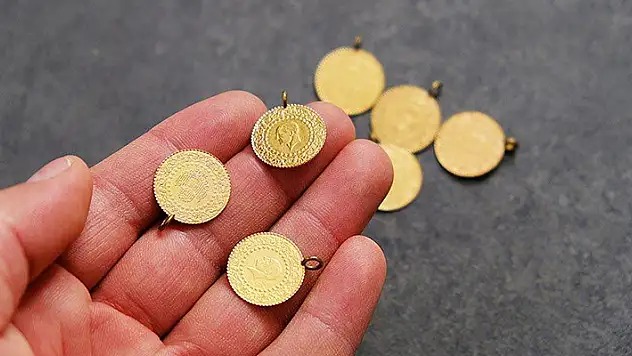 Altın güne düşüşle başladı! Altının gram fiyatı 494 lira seviyesinden işlem görüyor
