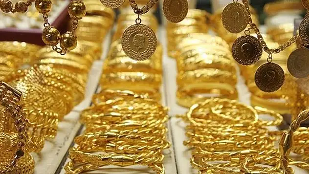 Altın haftaya nasıl başladı? İşte 8 Ocak Pazartesi güncel altın fiyatları