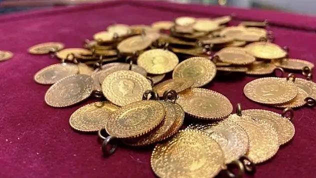 Altın haftayı rekorla kapatıyor! Gram altın 1800 lira sınırını geçti!