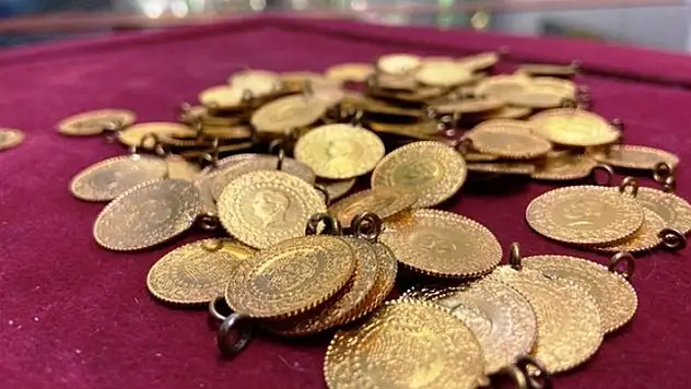 Altın haftayı yükselişle kapatıyor! Çeyrek ve gram altın fiyatları 