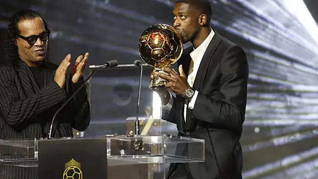 Altın top ödülünü Dembele kazandı