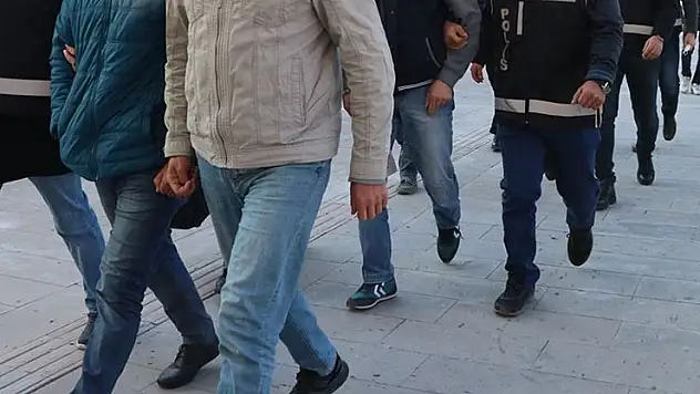 Altın ve kıymetli maden ticaretinde kota ve mevzuat dışı işlem yaptığı iddia edilen 21 zanlı yakalandı