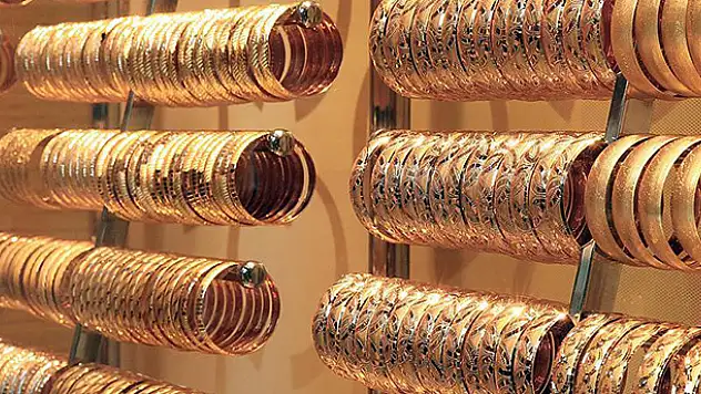 Altında yükseliş sürüyor
