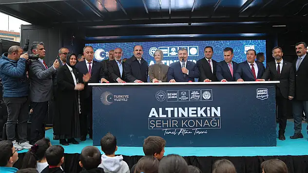 Altınekin Şehir Konağı'nın temeli Bakan Koca'nın katılımıyla atıldı 