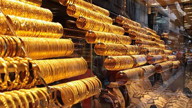 Altının fiyatı dolar kurunun etkisiyle düştü
