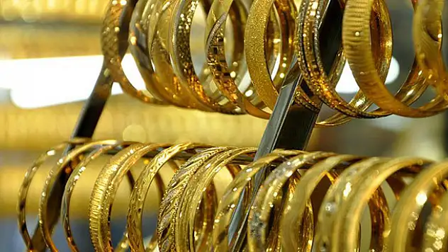Altının gramı 1,5 ayın en düşük seviyesini gördü