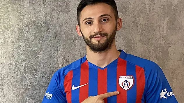 Altınordu, Ali Dere'yi transfer etti 