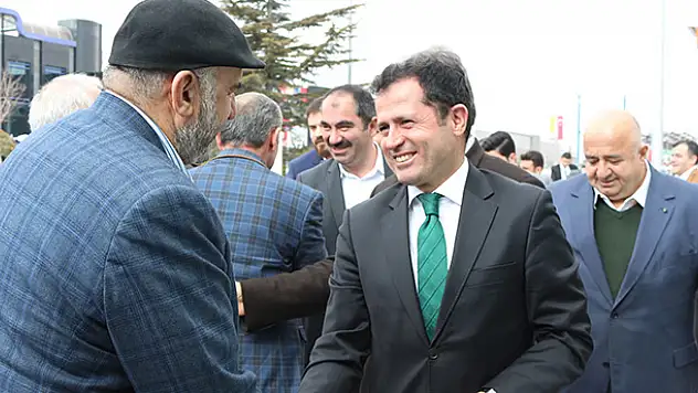 Altunyaldız, sanayicilerle bir araya geldi