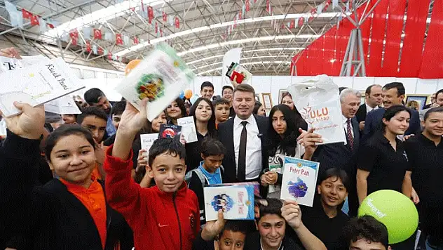 Amacımız ülkesi için çalışan nesiller yetiştirmek
