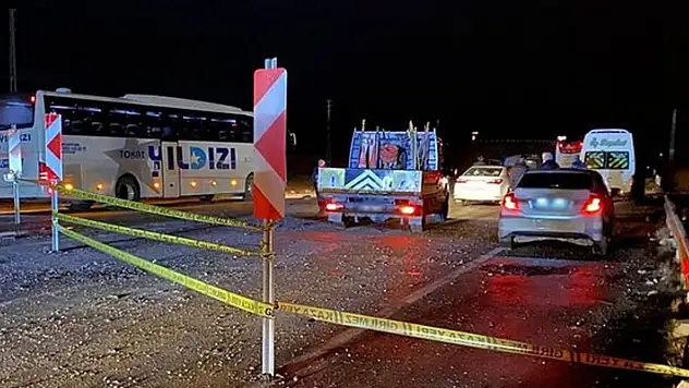 Amasya'da yolcu otobüsü çamura saplandı: 6 yaralı
