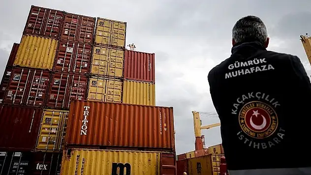 Ambarlı Limanı'nda piyasa değeri 94 milyon lira olan 394 bin paket kaçak sigaraya el konuldu