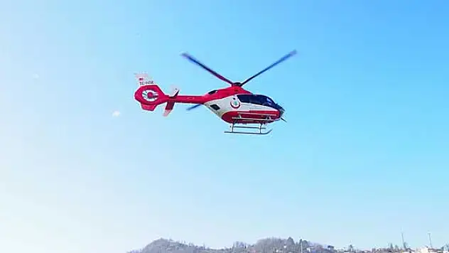 Ambulans helikopter, astım hastası çocuk için havalandı