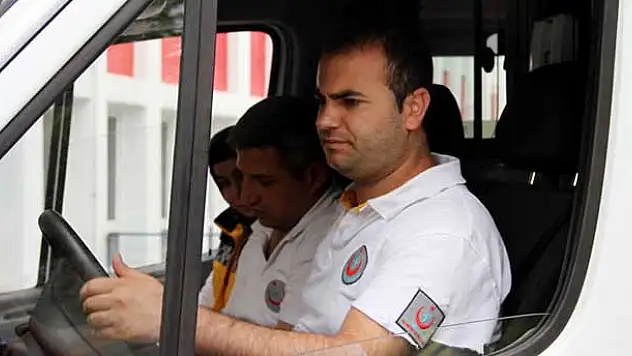 Ambulans şoförü darp edildi