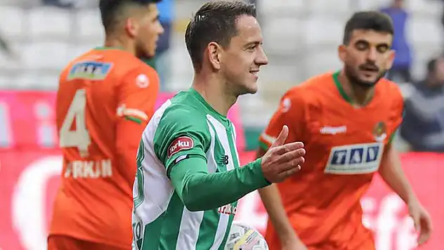 Amir ligde golle tanıştı
