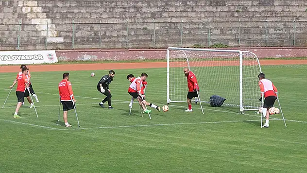 Ampute milliler Fransa'dan kupayla dönüp ay-yıldızlılara moral kaynağı olmayı hedefliyor
