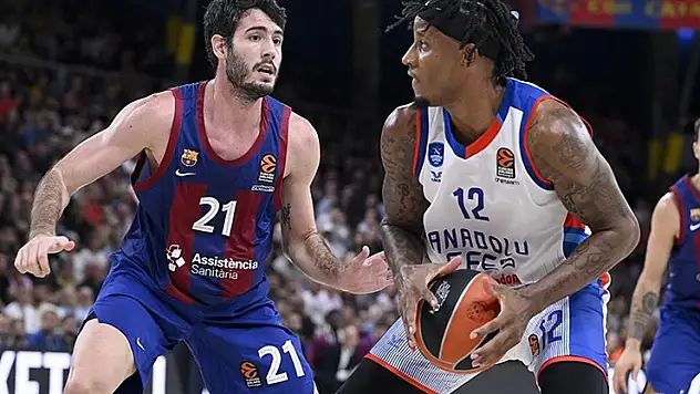 Anadolu Efes, Barcelona'yı konuk edecek