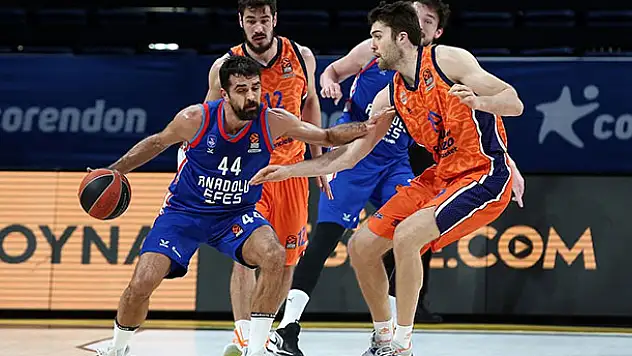 Anadolu Efes-CSKA Moskova