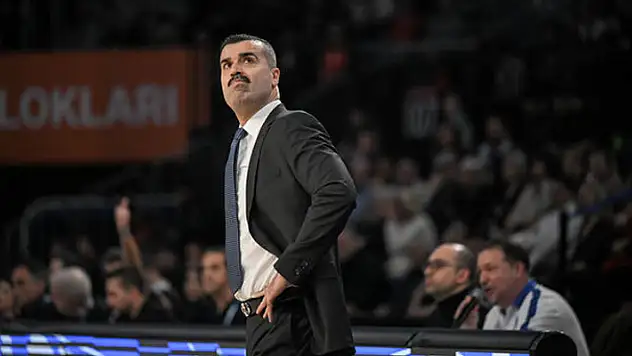 Anadolu Efes, Erdem Can ile yollarını ayırdı

