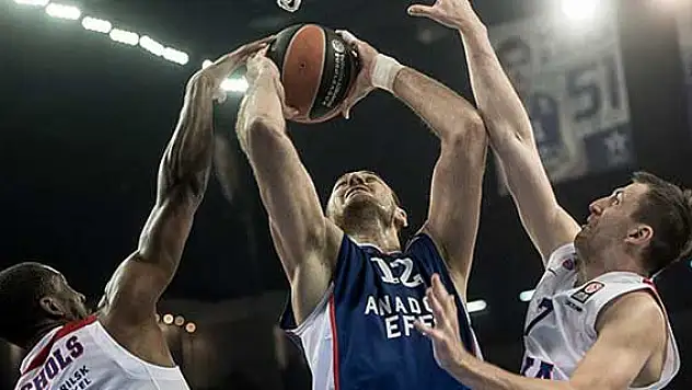 Anadolu Efes grupta ilk kez yenildi