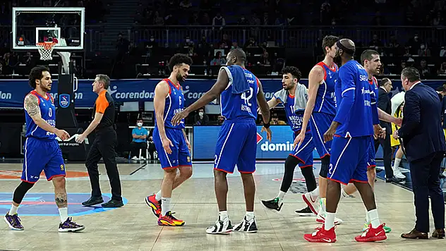 Anadolu Efes'in konuğu Berlin 
