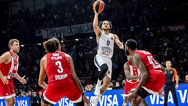 Anadolu Efes, Panathinaikos sınavında