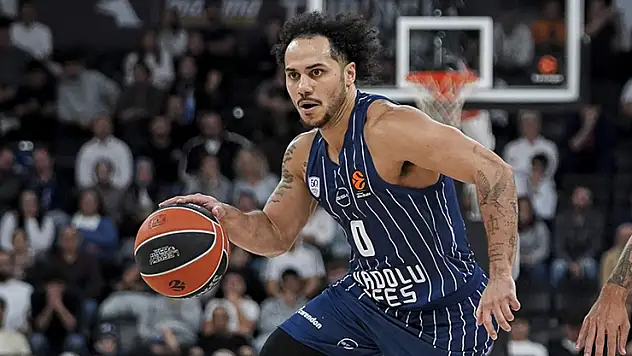 Anadolu Efes, Paris deplasmanında