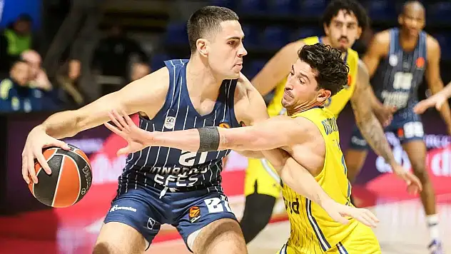 Anadolu Efes, Partizan sınavında