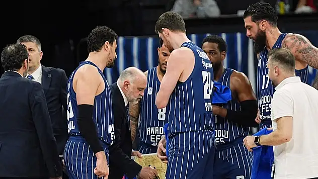 Anadolu Efes son maçına çıkıyor