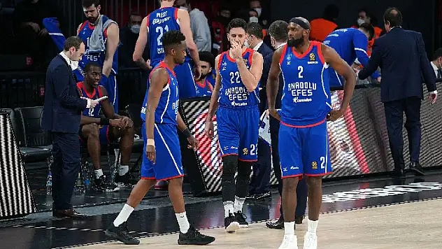 Anadolu Efes'in konuğu M. Tel Aviv 