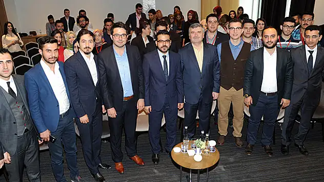 Anadolu Gençliği Konya'da Buluşuyor