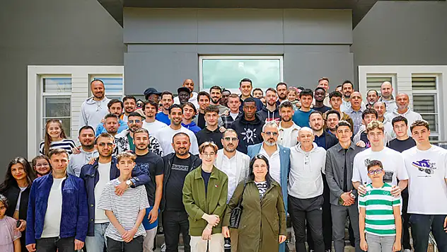 Anadolu Kartalı bayramlaştı