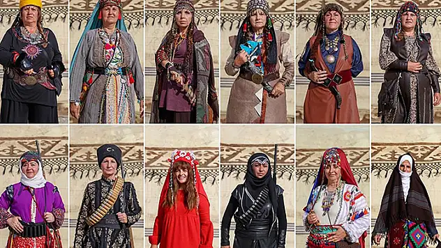 Anadolu'nun kadınları kıyafetleriyle Malazgirt Zaferi etkinliklerini renklendirdi