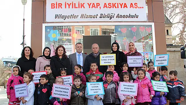 Anaokulu'ndan Bir İyilik Yap, Askıya As projesi
