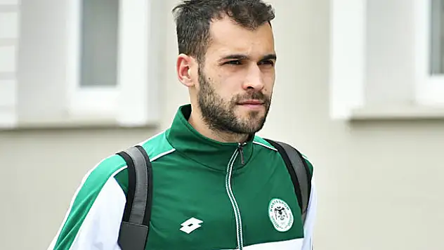 Aninic ülkesine gitti
