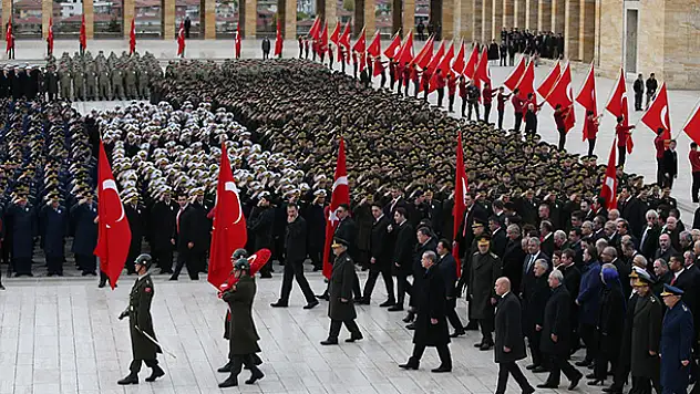 Anıtkabir'de Atatürk'ü anma töreni