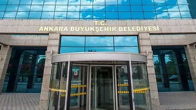 Ankara Büyükşehir Belediyesi aşırı sıcaklar nedeniyle çalışma koşullarında düzenlemeye gitti
