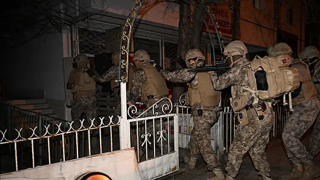 Ankara Cumhuriyet Başsavcılığı koordinesinde geçen yıl terör örgütlerine yönelik 237 operasyon düzenlendi