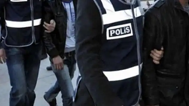 Ankara'da FETÖ operasyonu! 12 öğretmen gözaltında
