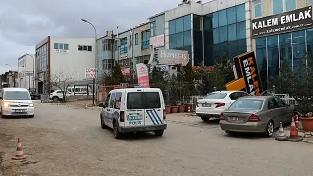 Ankara'da 'köpeğe ekmek verme' tartışmasında kan aktı: 1 ölü, 1 yaralı
