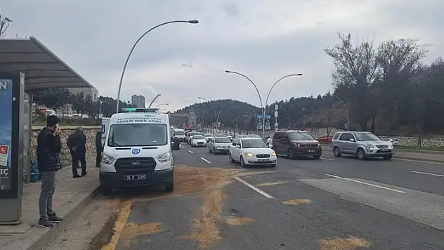 Ankara'da minibüs belediye otobüsüne çarptı: 1 ölü, 1 yaralı
