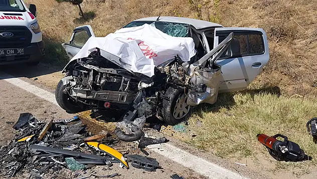 Ankara'da otomobiller kafa kafaya çarpıştı: 2 kardeş öldü, 2 ağır yaralı
