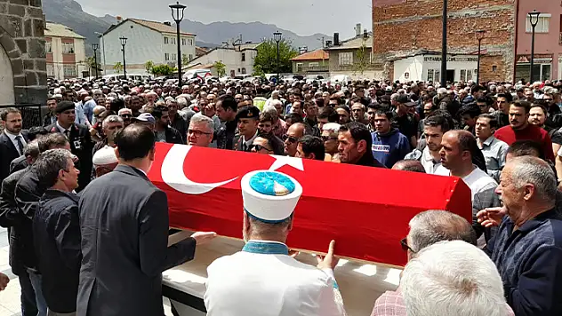 Ankara'da tedavi gördüğü hastanede vefat eden askerin cenazesi Seydişehir'de defnedildi
