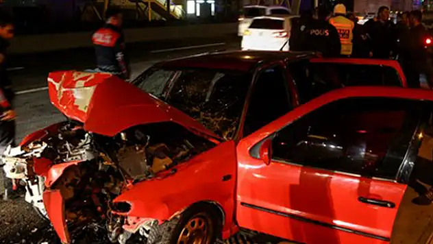 Ankara'da trafik kazası: 1 ölü, 3 yaralı