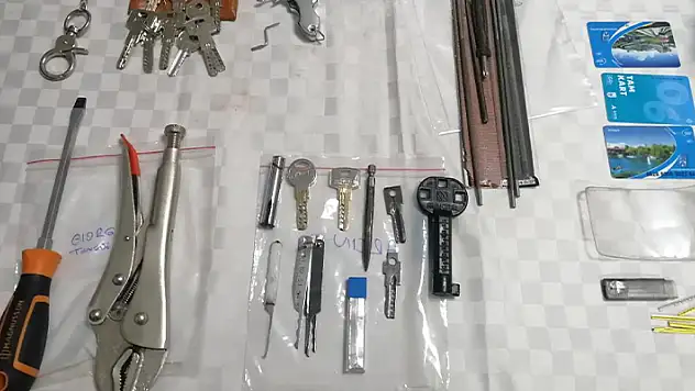Ankara'daki hırsızlık operasyonunda gözaltına alınan 3 yabancı uyruklu tutuklandı