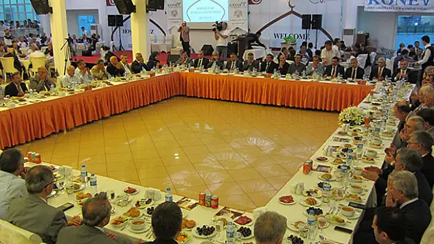 Ankara'daki Konyalılar İftarda Buluştu