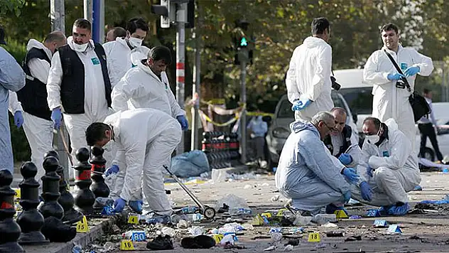 Ankara'daki saldırının faillerine ait olduğu düşünülen 2 ceset inceleniyor