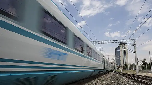 Ankara-İzmir Hızlı Tren Hattı'nın 2024 sonunda bitirilmesi hedefleniyor