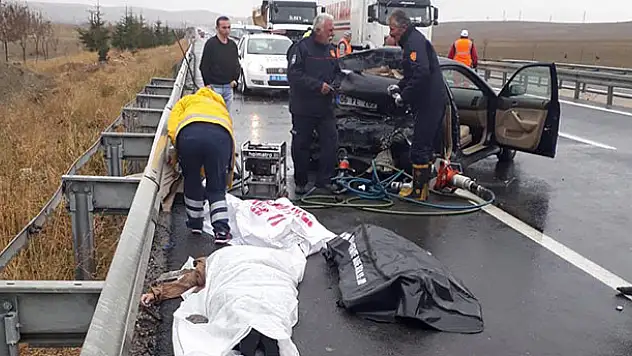 Ankara-Konya karayounda feci kaza: 3 ölü
